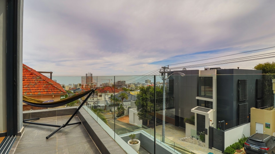 To Let 5 Bedroom Property for Rent in Fresnaye Western Cape